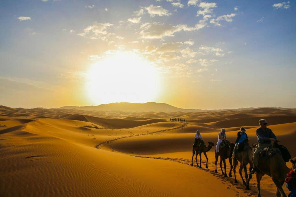 Готель Camp Sahara Dunes Мхамід Екстер'єр фото